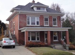 1122 E Racine St, Janesville, WI 53545