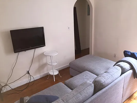 Rented by Upton Realty Group | media 16