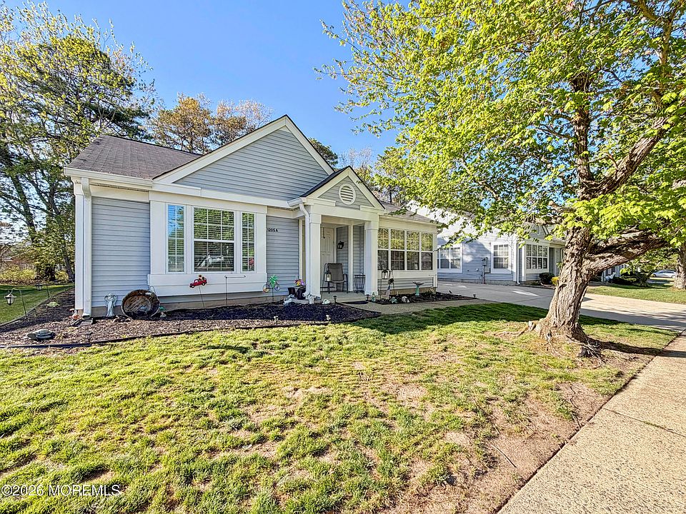 1st image of 1205A Thornbury Lane