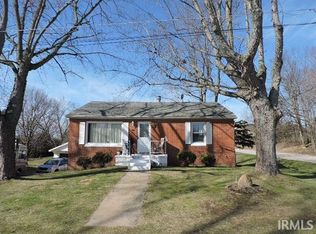 680 N Center St, North Webster, IN 46555