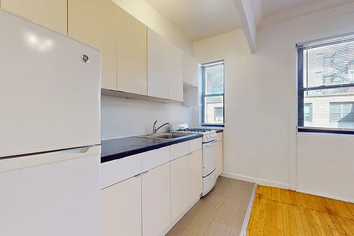 5500 S. Cornell Avenue — Photo 59