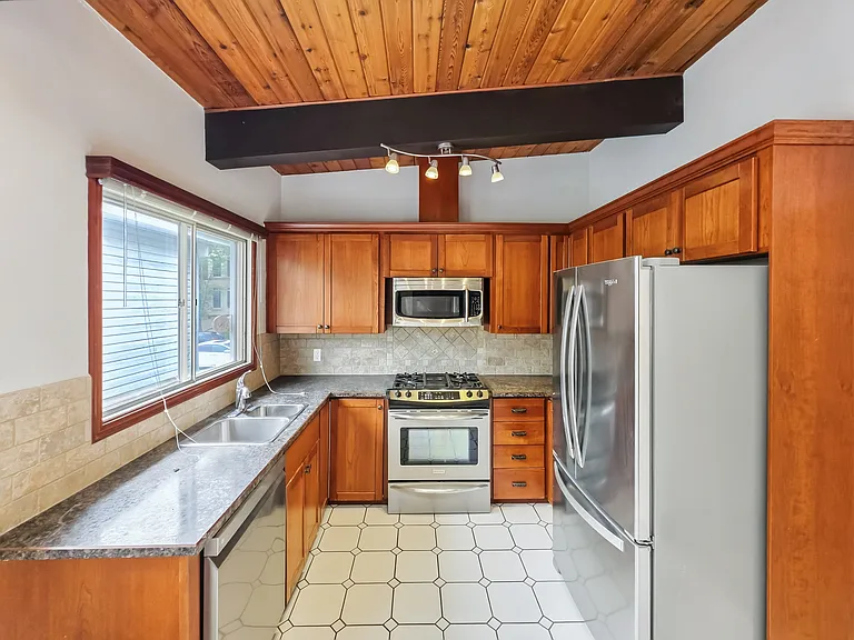 612 56th Ave SW — Photo 11