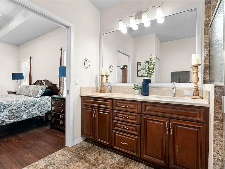 7916 SW 80th Dr — Photo 22