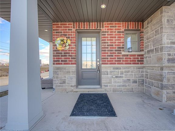 3rd image of 15 Severino Cir
