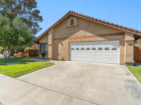 230 Kennedy Ct, Ridgecrest, CA 93555