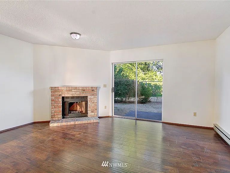 1st image of 708 10th St NE #E