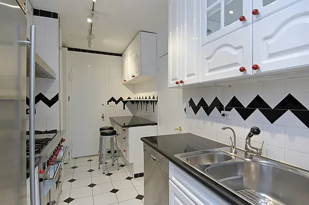 Sold by Corcoran | media 16