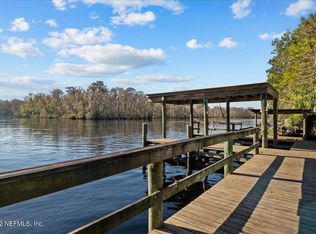 125 Cleo Ln, Satsuma, FL 32189