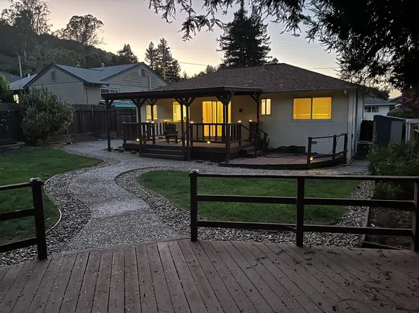 2943 Sunrise Dr, Napa, CA 94558
