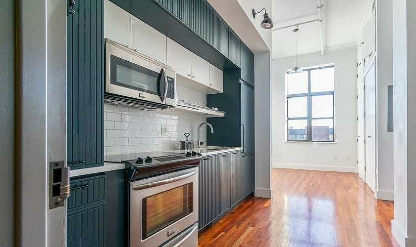 1st image of 182 Bainbridge St #407