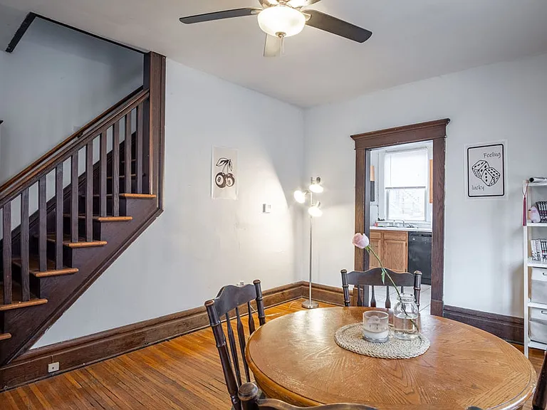 E 13th Ave 240-252 MLR — Photo 13