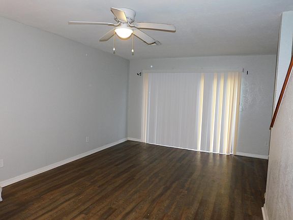 4th image of 3647 NE 20th Pl
