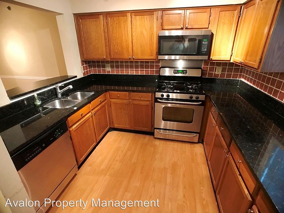 1st image of 4121-205 Riverlook Pkwy SE #4