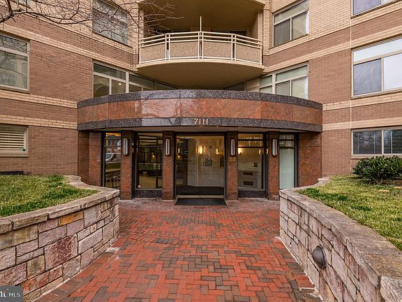 4th image of 7111 Woodmont Ave APT 713