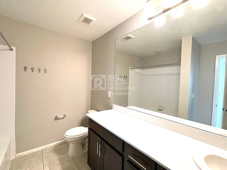 11441 Booth Falls Ct — Photo 15