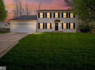 5 Basalt Dr, Fredericksburg, VA 22406