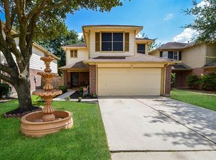 426 N Willow Dr, Houston, TX 77073