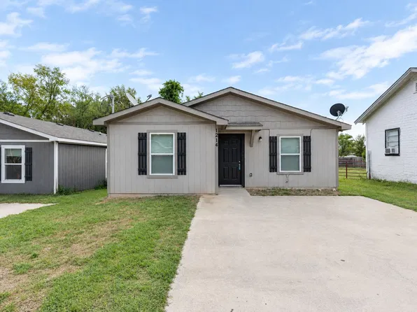 1214 Beaumont St, Longview, TX 75602