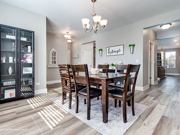 3rd image of 25420 W Springview Ct