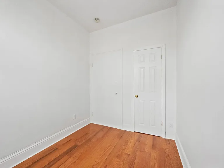 3805 Palisade Ave #3 — Photo 9