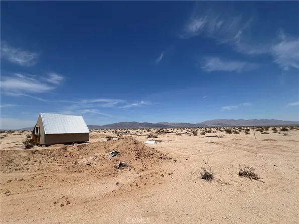 82073 Two Mile Rd, Twentynine Palms, CA 92277