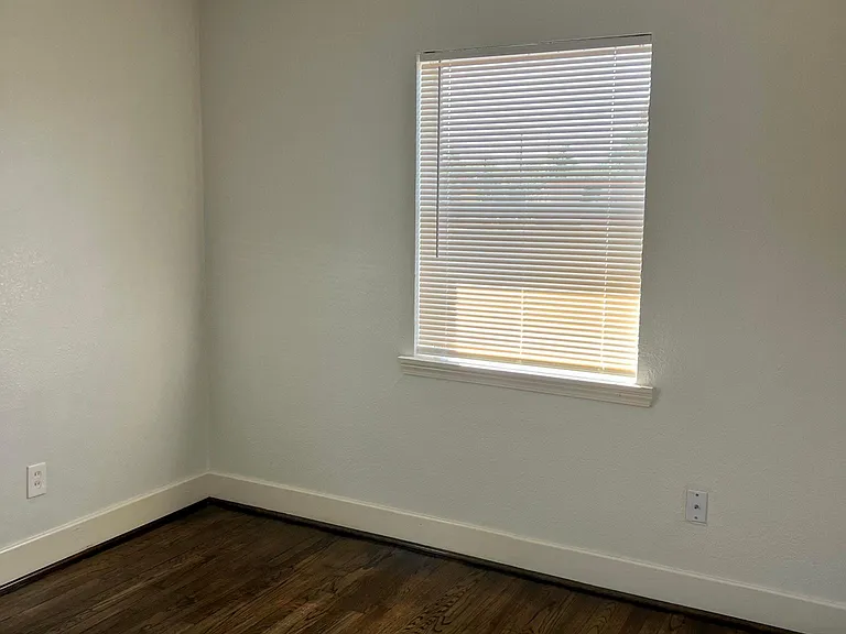 7626 Pecan Villas Dr #3 — Photo 10