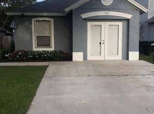 1742 Circe Lake Ct, Orlando, FL 32826