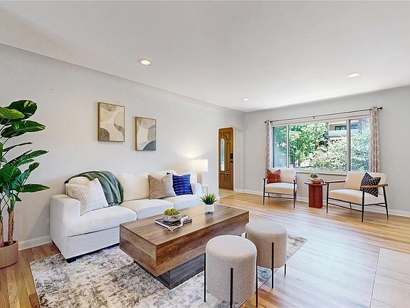 5th image of 775 Ivanhoe Street