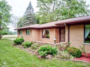 2218 Kronner Rd, Columbus, MI 48063