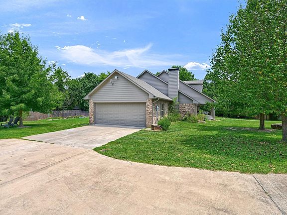 4th image of 77 Fellowship Ln
