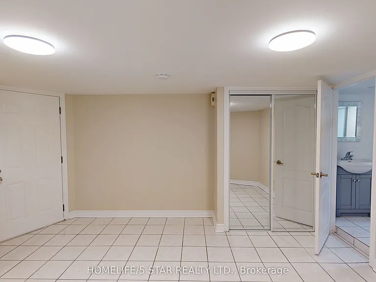 79 Rosemount Ave #B — Photo 10
