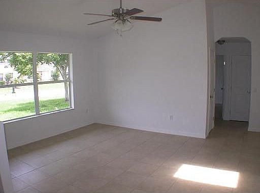 5th image of 2770 Maldive Ct
