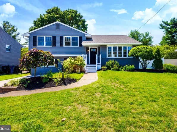 39 Holly Dr, Woodbury, NJ 08096