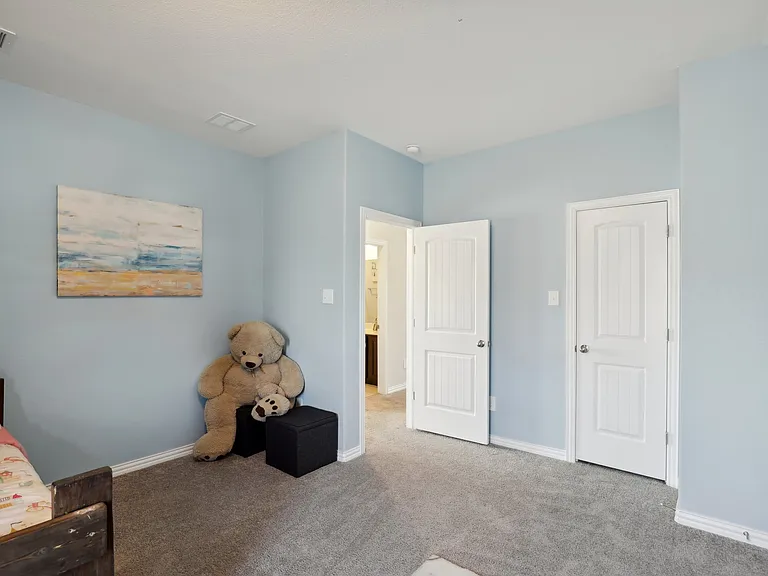 2804 Fireside Ln — Photo 12