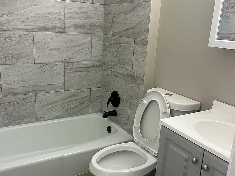 8112 W Marion St #3W — Photo 10