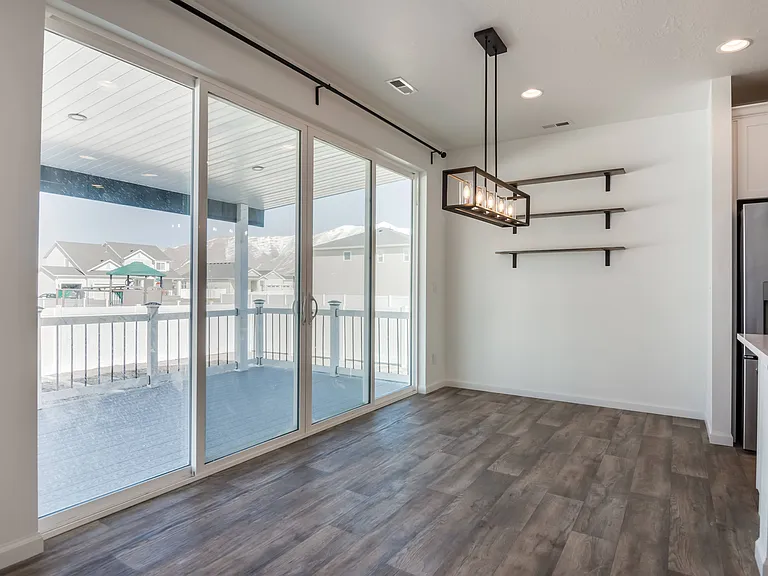 6450 Black Ridge Dr — Photo 12