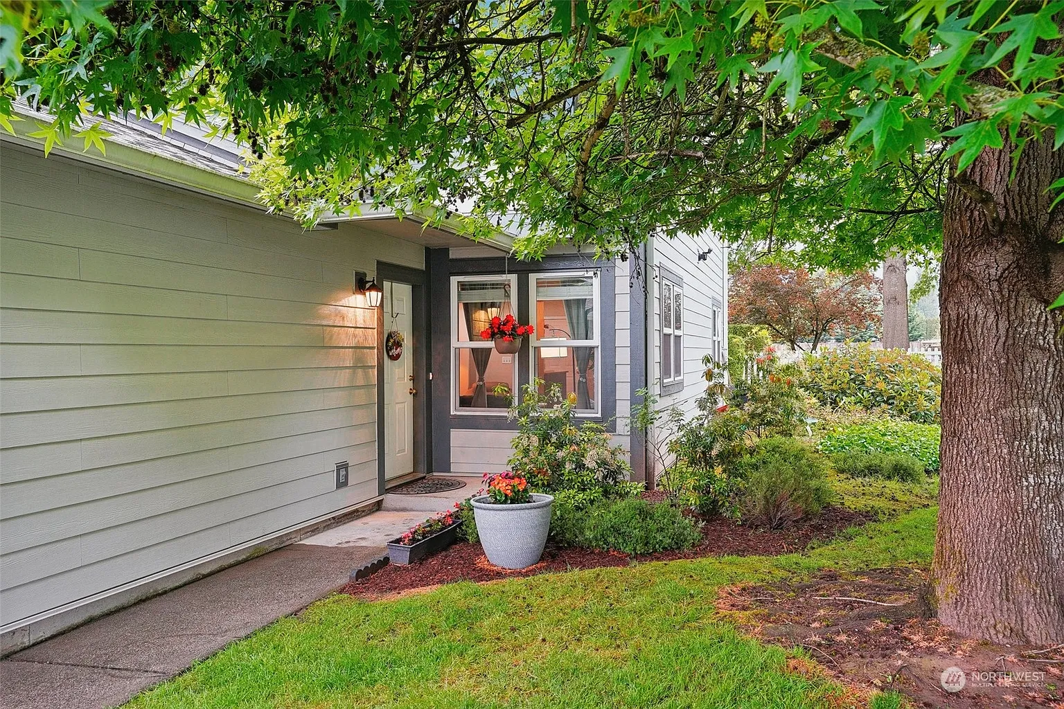 10923 62nd Street E photo 1