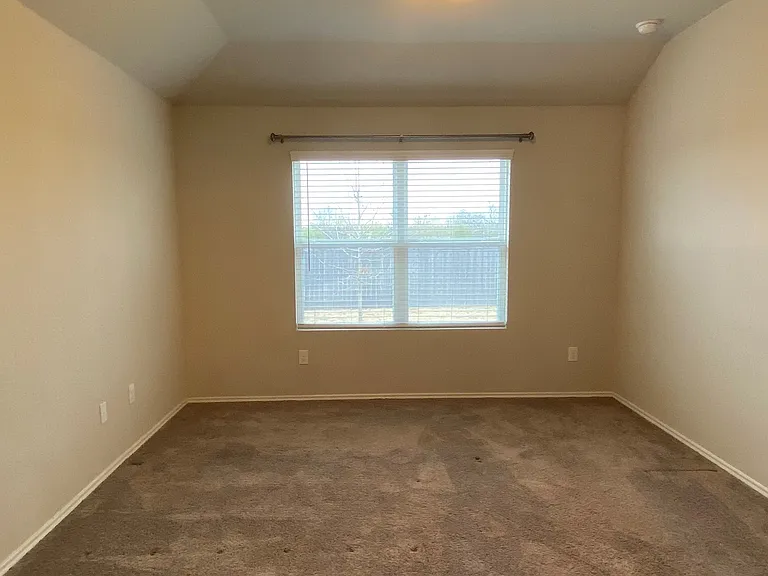 10410 Waverunner — Photo 18