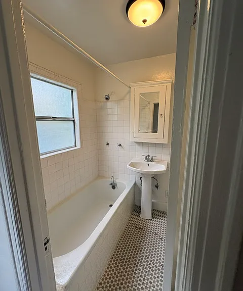1404 Edgecliffe Dr #1404 — Photo 7