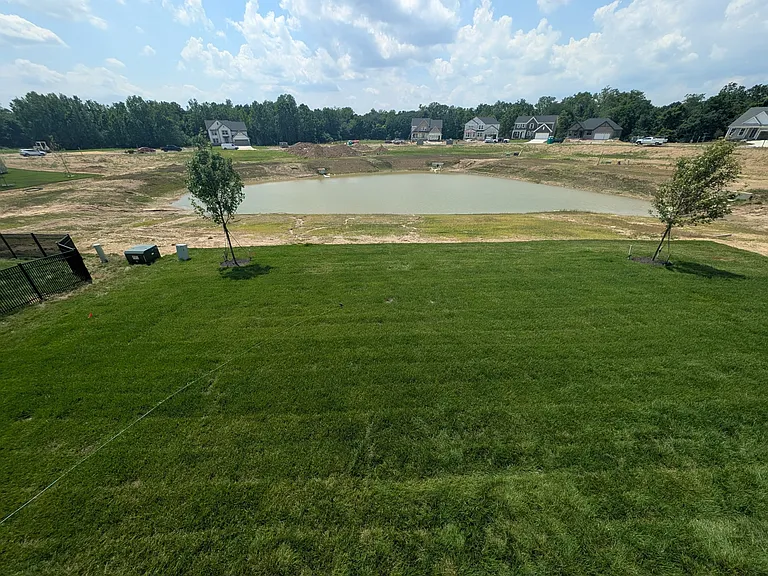 8161 Sycamore Hollow Dr — Photo 3