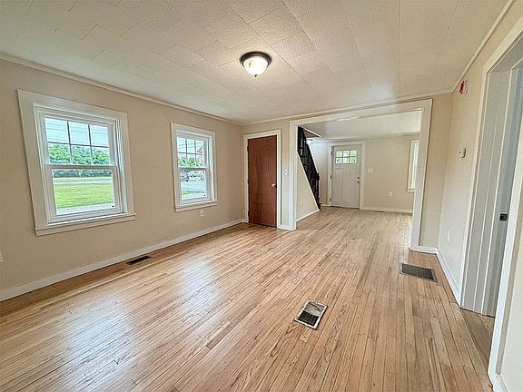 5th image of 3 Meadow Street