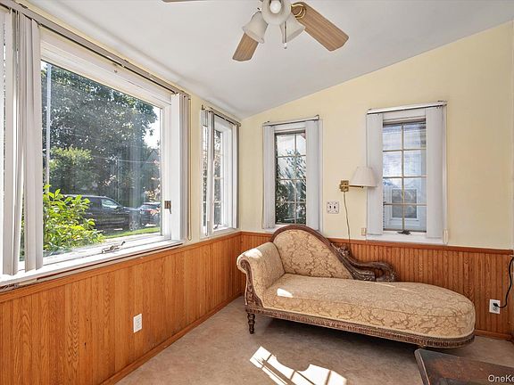 4th image of 1640 Roosevelt Street