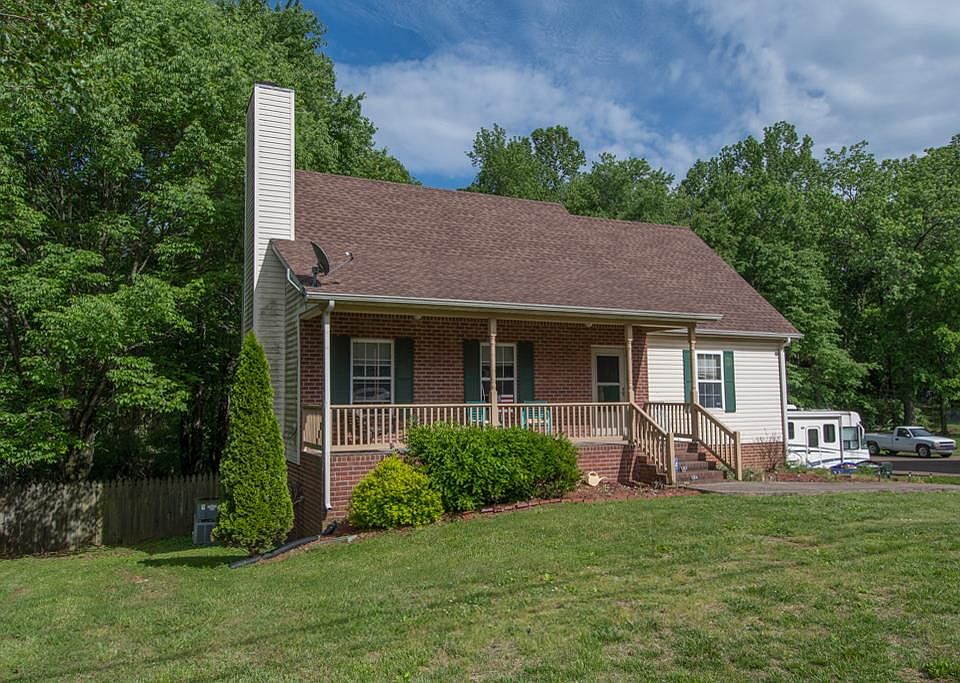 1st image of 108 Lone Oak Dr