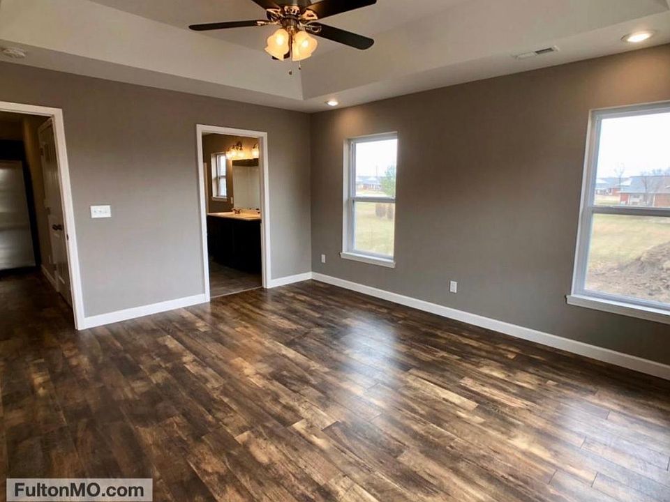 2nd image of 301 Eunice Ct #102