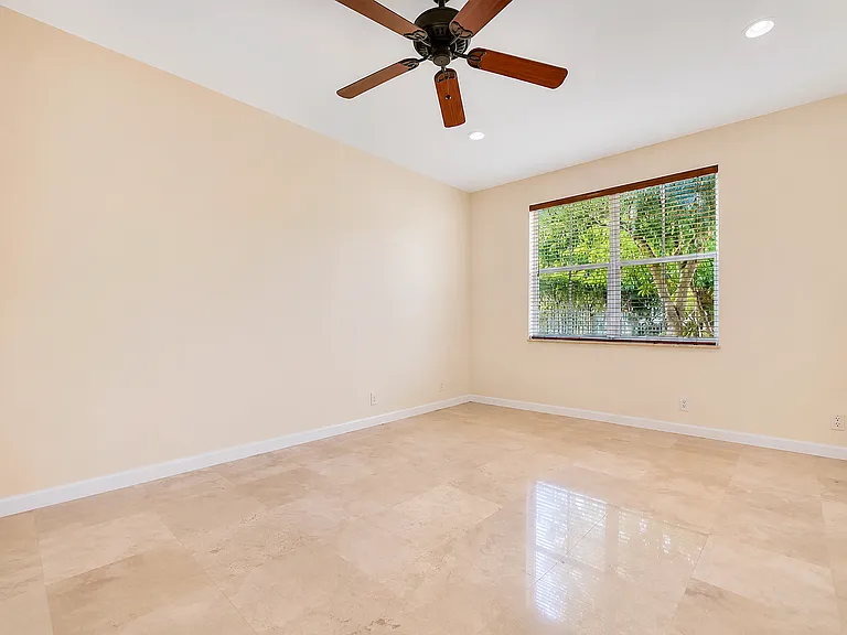 1319 Croton Ct — Photo 11