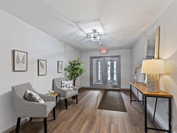 3rd image of 6 Monarch Trace Ct APT 307