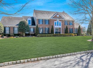 48 Gallant Fox Rd, Eatontown, NJ 07724