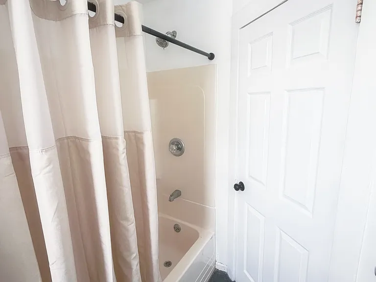 35 Hill St #B — Photo 12