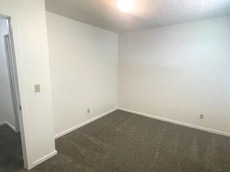 935 16th Ave #1 — Photo 11