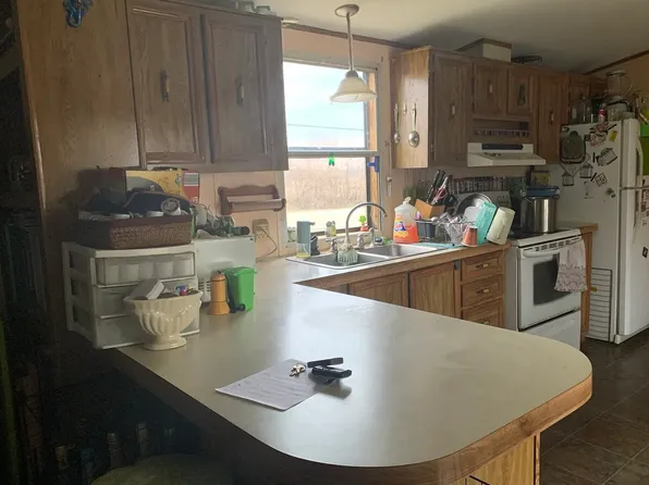 614 Mead Dr, Rockford, IL 61109